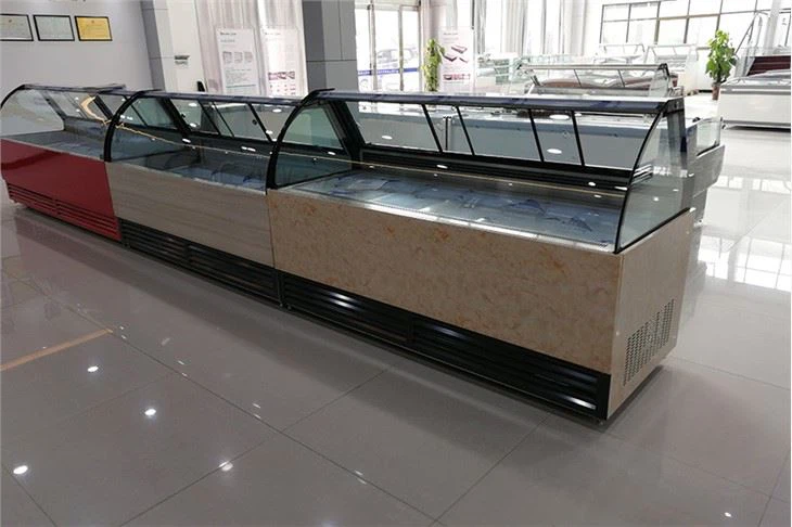 Air Cooling Arc Glass Showcase